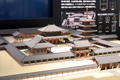 常設展示の川原寺復原模型の写真