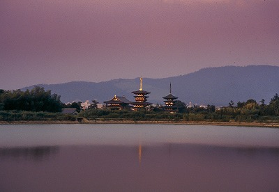 （１０６）平城京へ遷った寺院は？.jpg